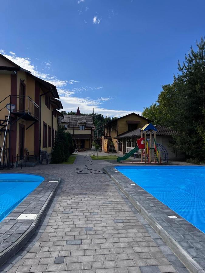 Sadyba Magnat Hotel Dilyatyn Exteriör bild
