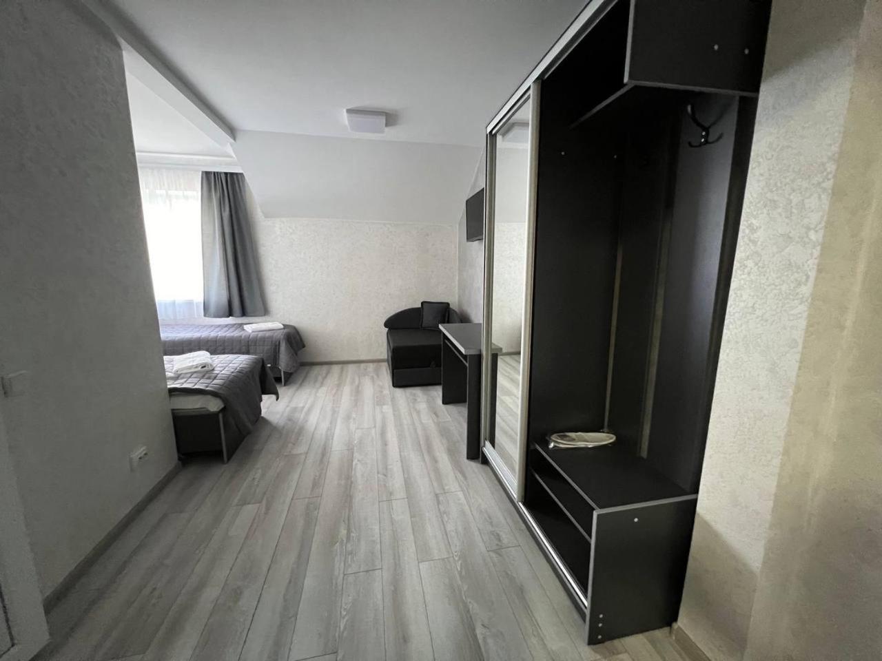 Sadyba Magnat Hotel Dilyatyn Exteriör bild