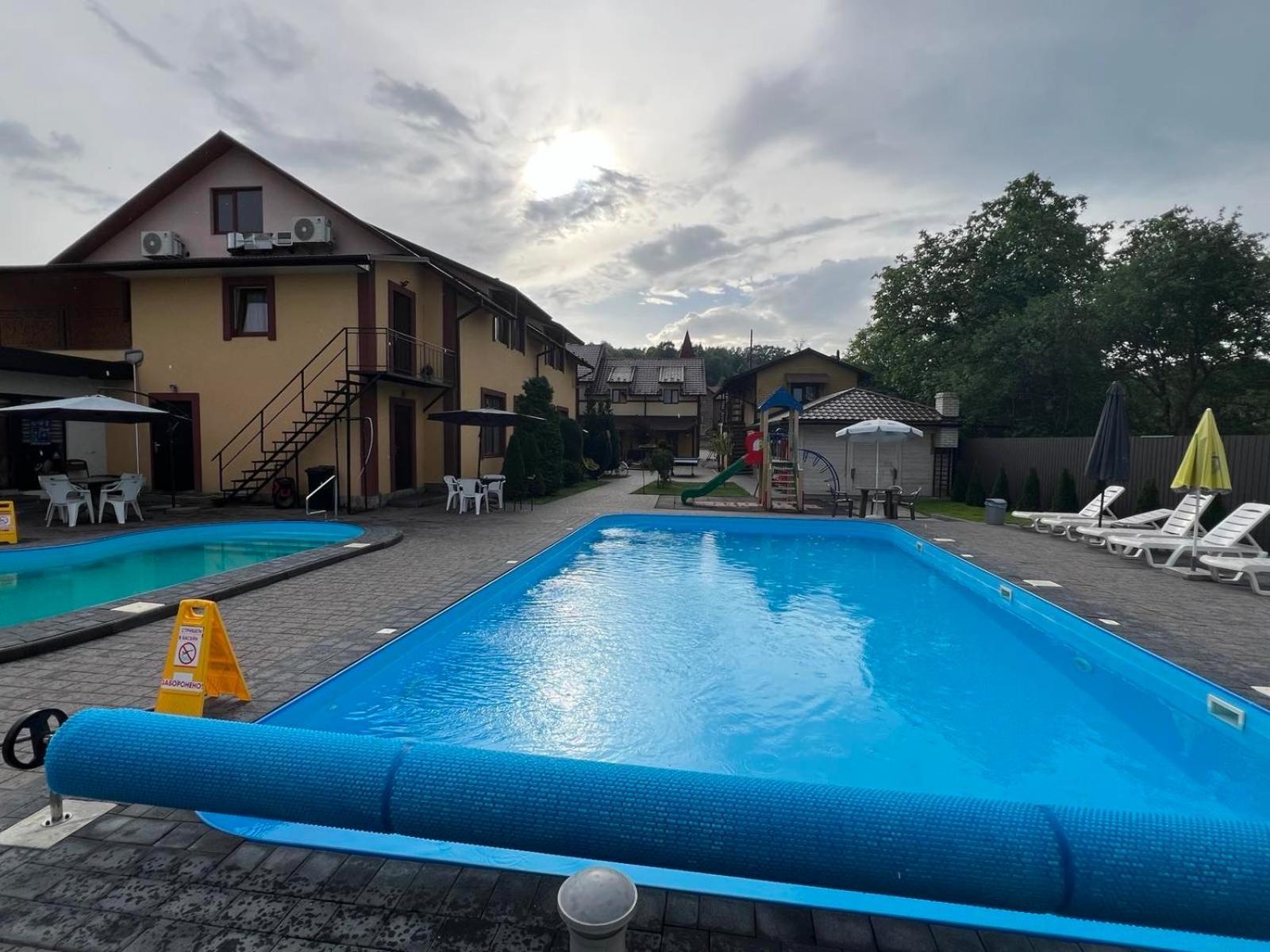 Sadyba Magnat Hotel Dilyatyn Exteriör bild