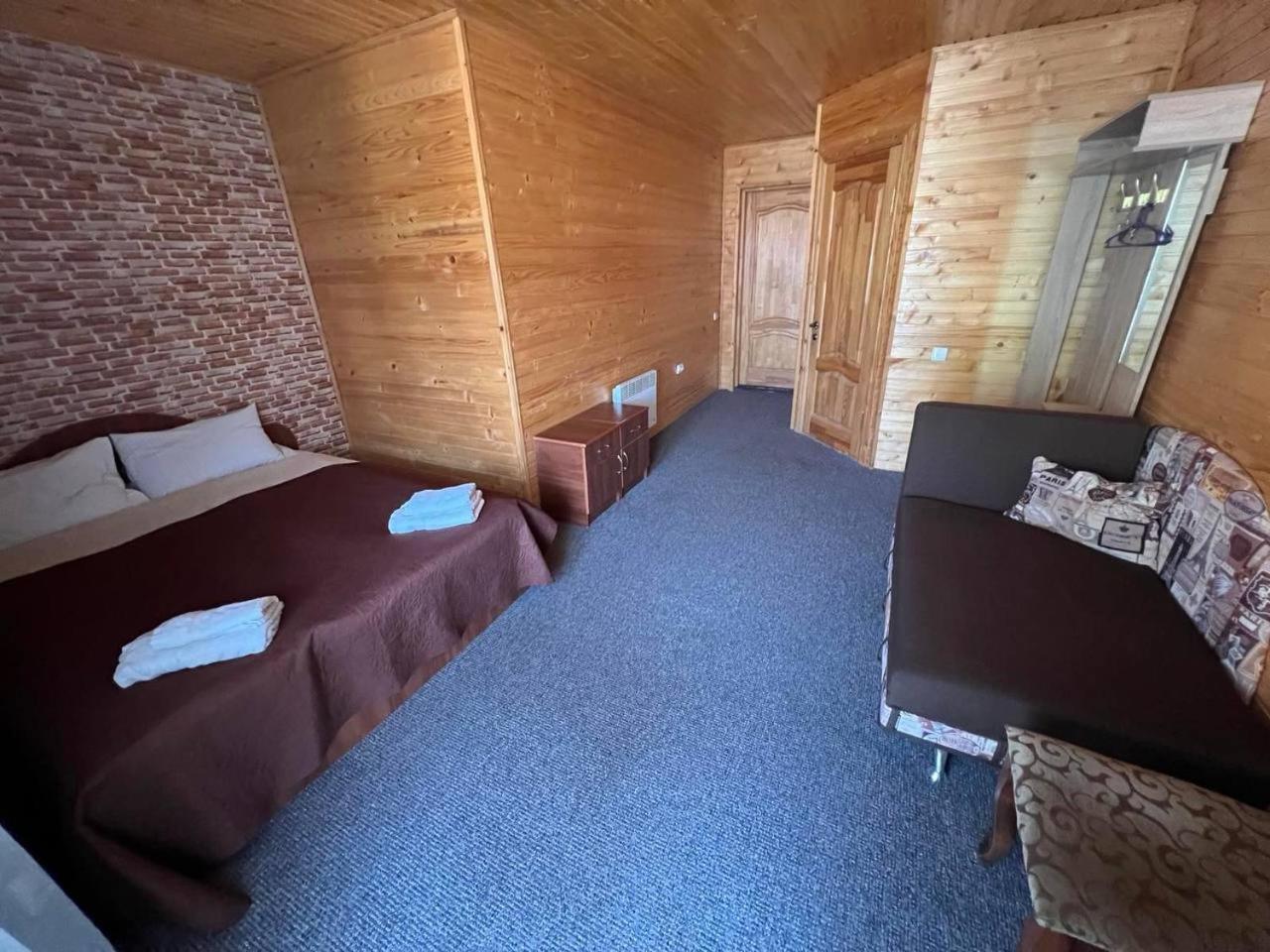 Sadyba Magnat Hotel Dilyatyn Exteriör bild