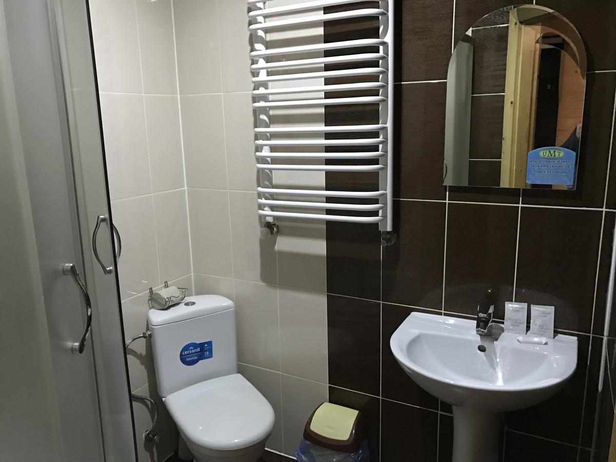 Sadyba Magnat Hotel Dilyatyn Exteriör bild